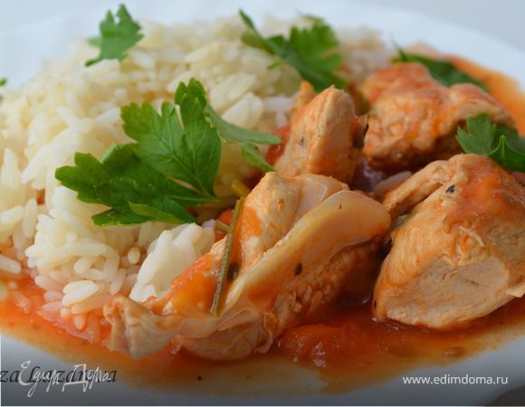 Куриное филе в пикантном соусе
