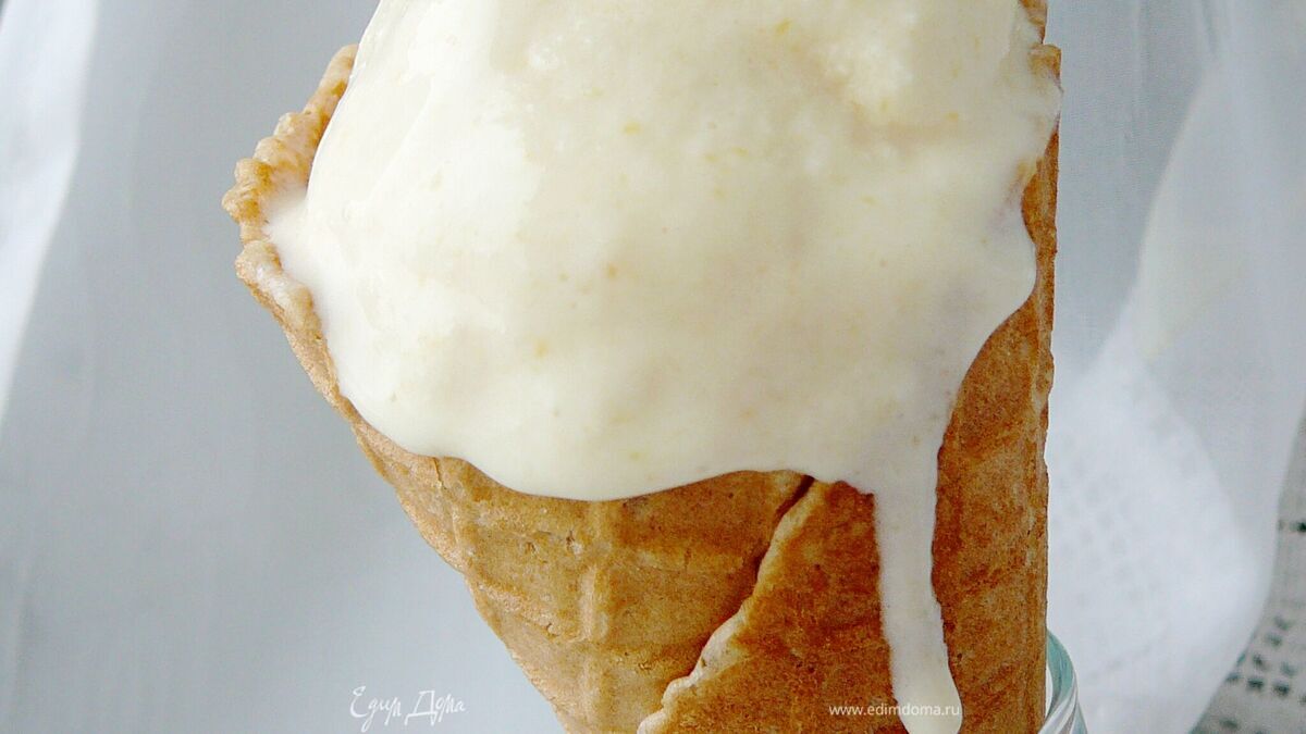 Мороженое из консервированных персиков