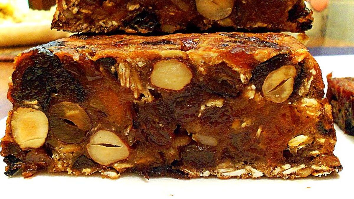 Овсяный хлеб с сухофруктами