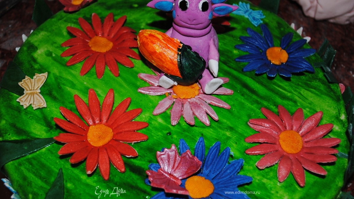 Торт "Лунтик на цветной поляне"