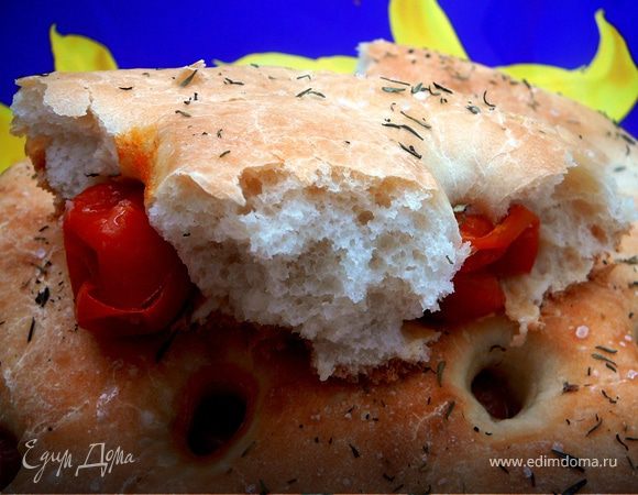 Фокачча с помидорами черри