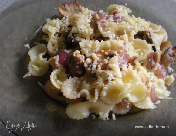 Фарфалле с грибами