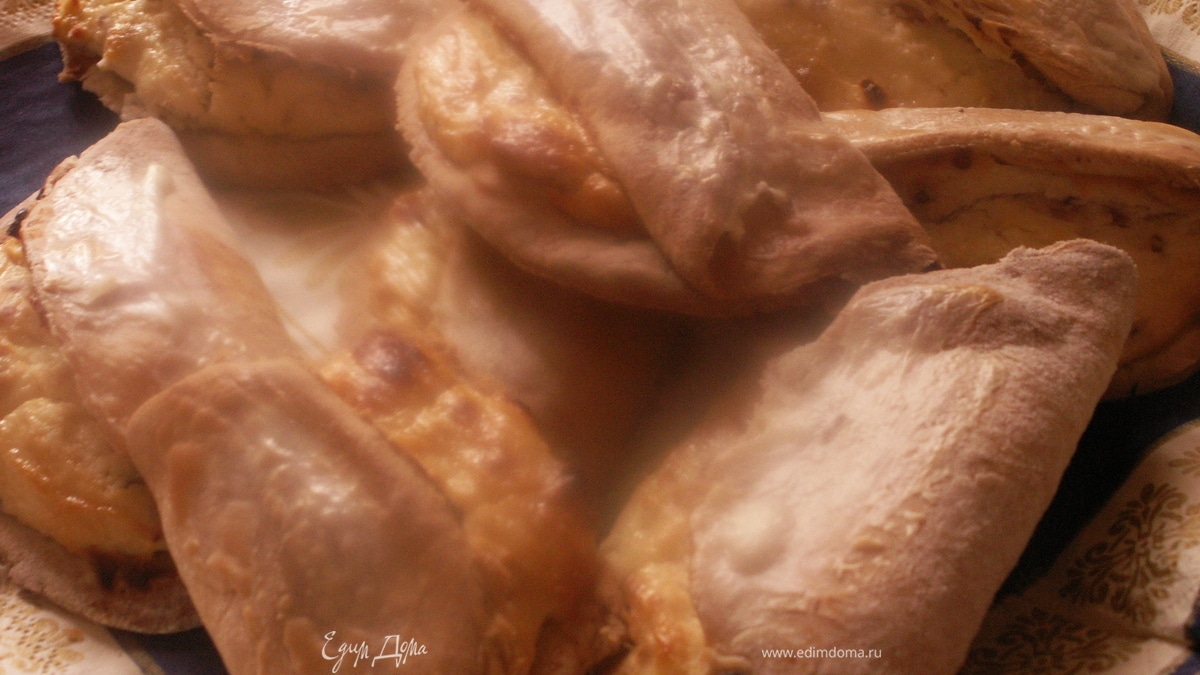 Сочники с протертой красной смородиной