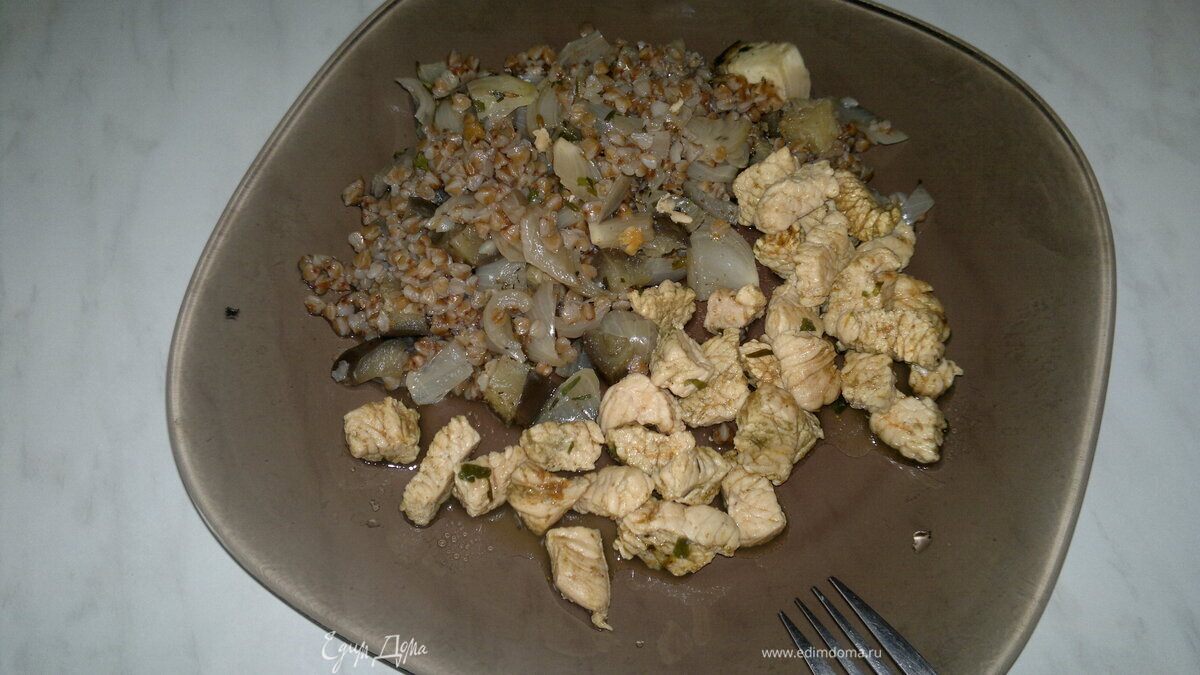 Гречка с овощами и индейкой