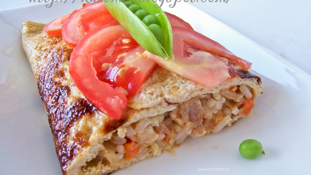 Омурайсу - японский омлет c рисом и курицей