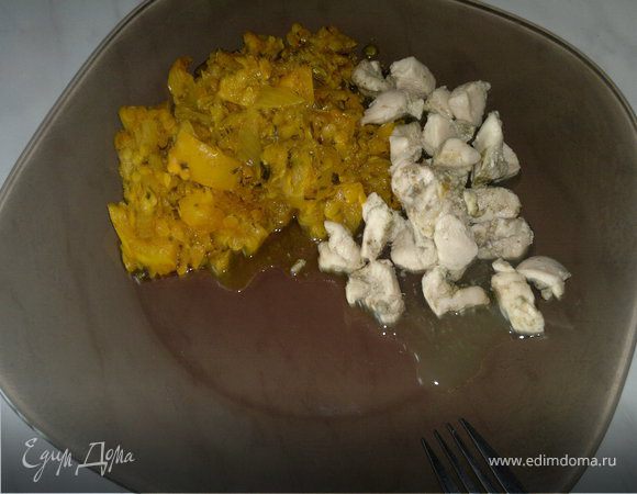 Чечевица с восточными специями, овощами и тушеная куриная грудка Чечевица с восточными специями, овощами и тушеная куриная грудка