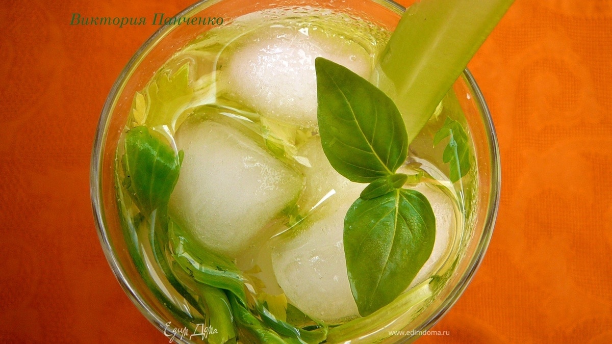 Огуречный лимонад с сельдереем и базиликом