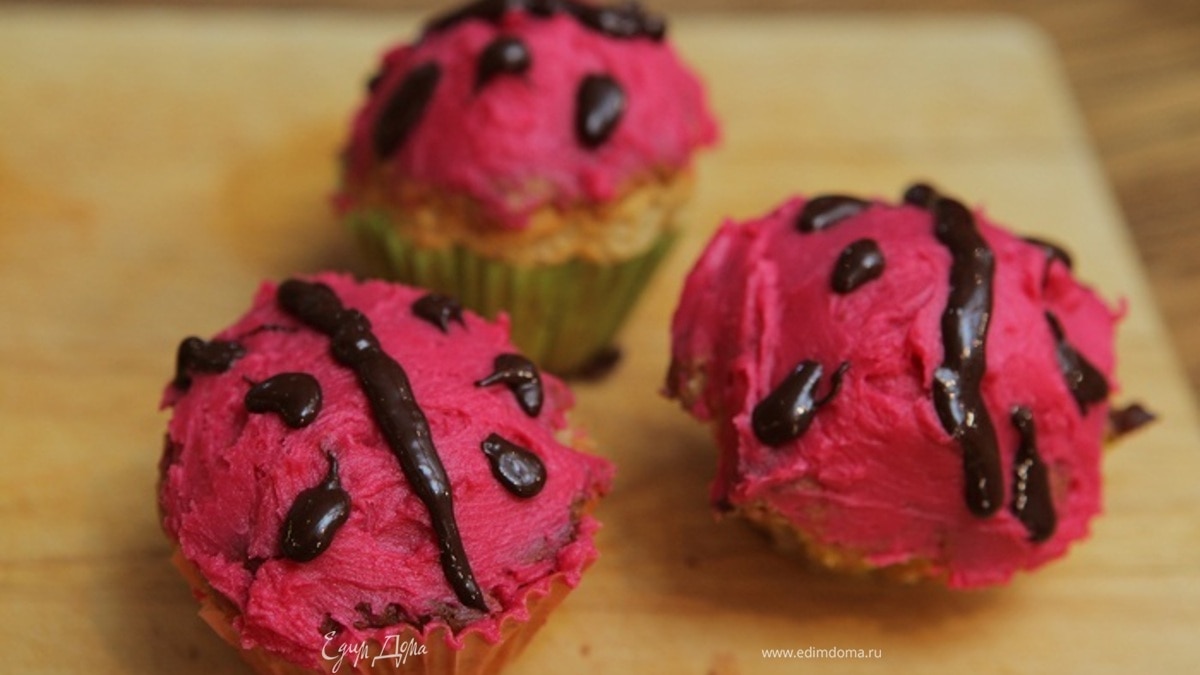 Капкейки «Божьи коровки»