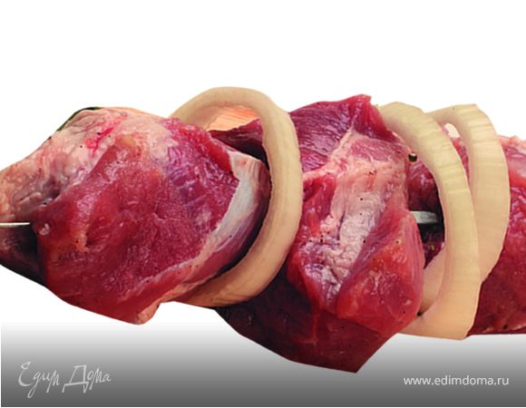 Шашлык из свиной корейки на косточке в кефирном маринаде