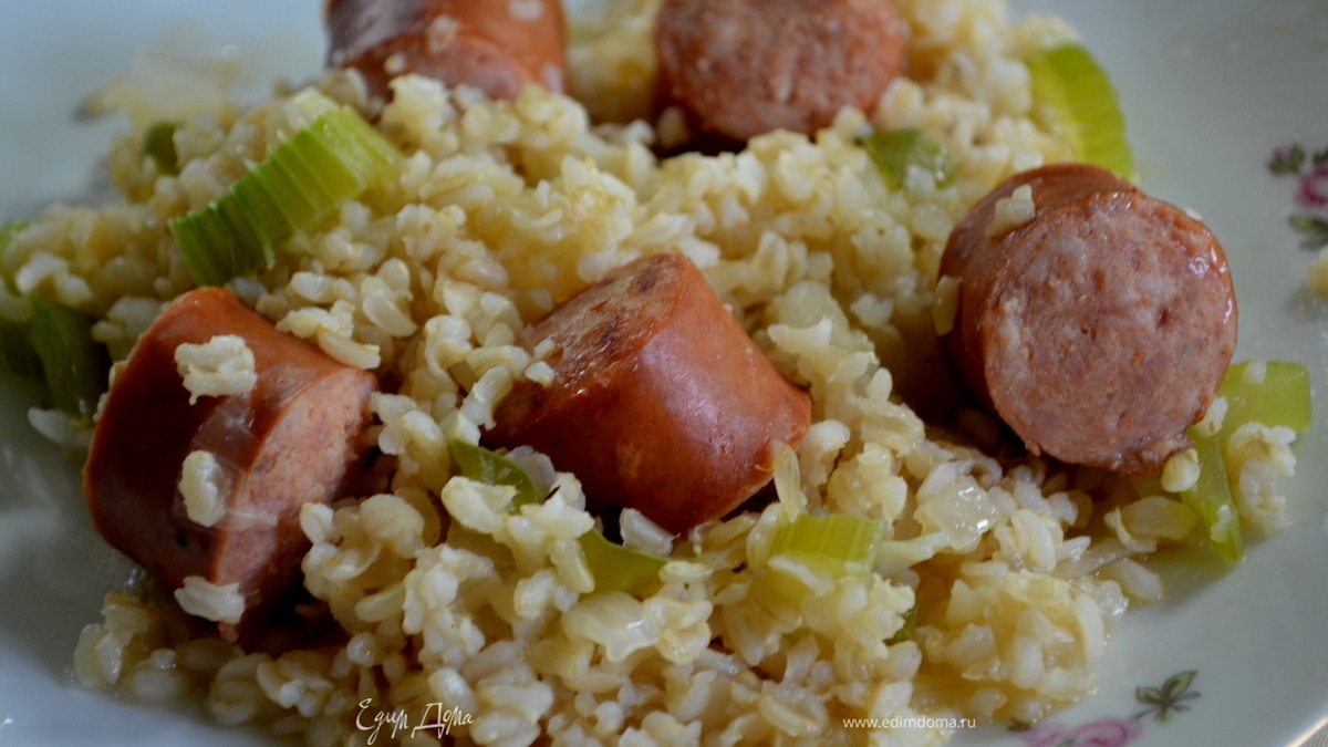 Рис колбасками