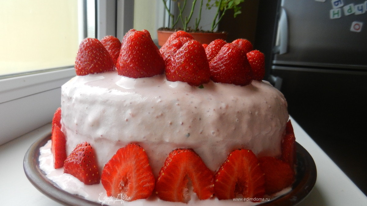 Бисквит "Летний-Клубничный"