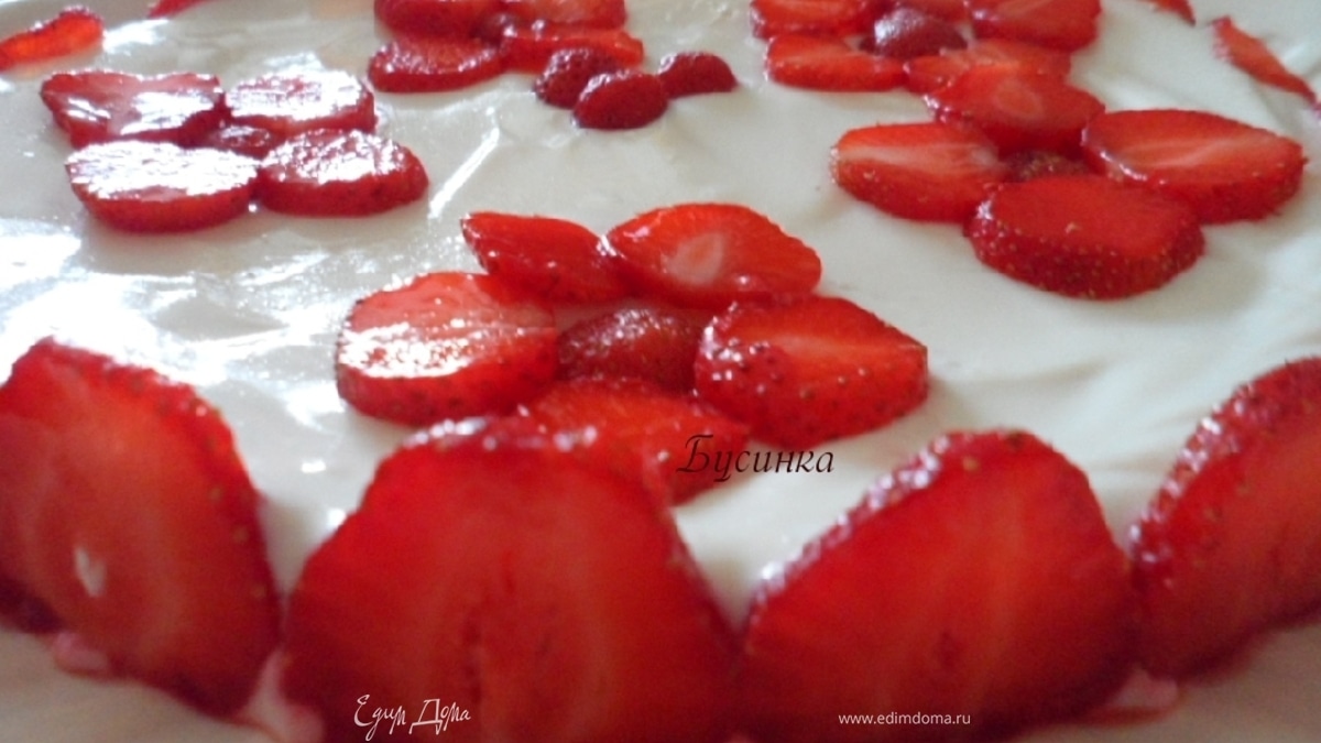 Торт клубничный