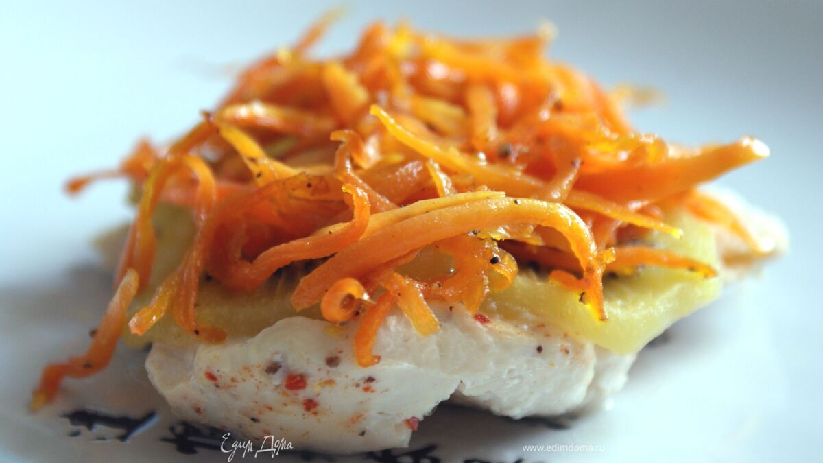 Куриное филе c киви под карамелизированной морковью