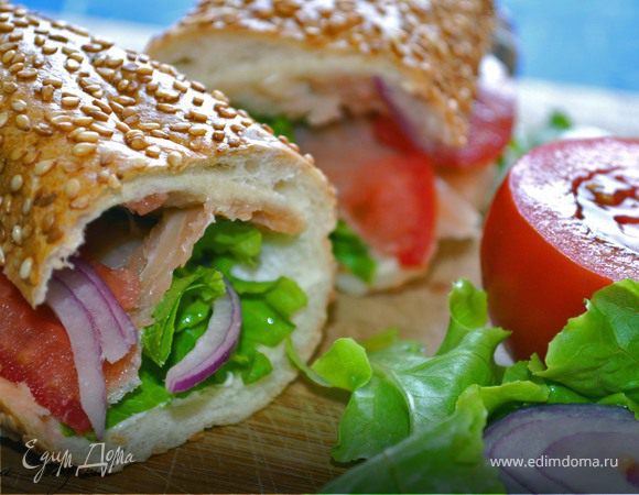 Сэндвич с копченым лососем Сэндвич с копченым лососем