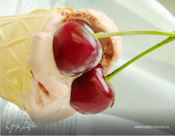 Мороженое с черешней