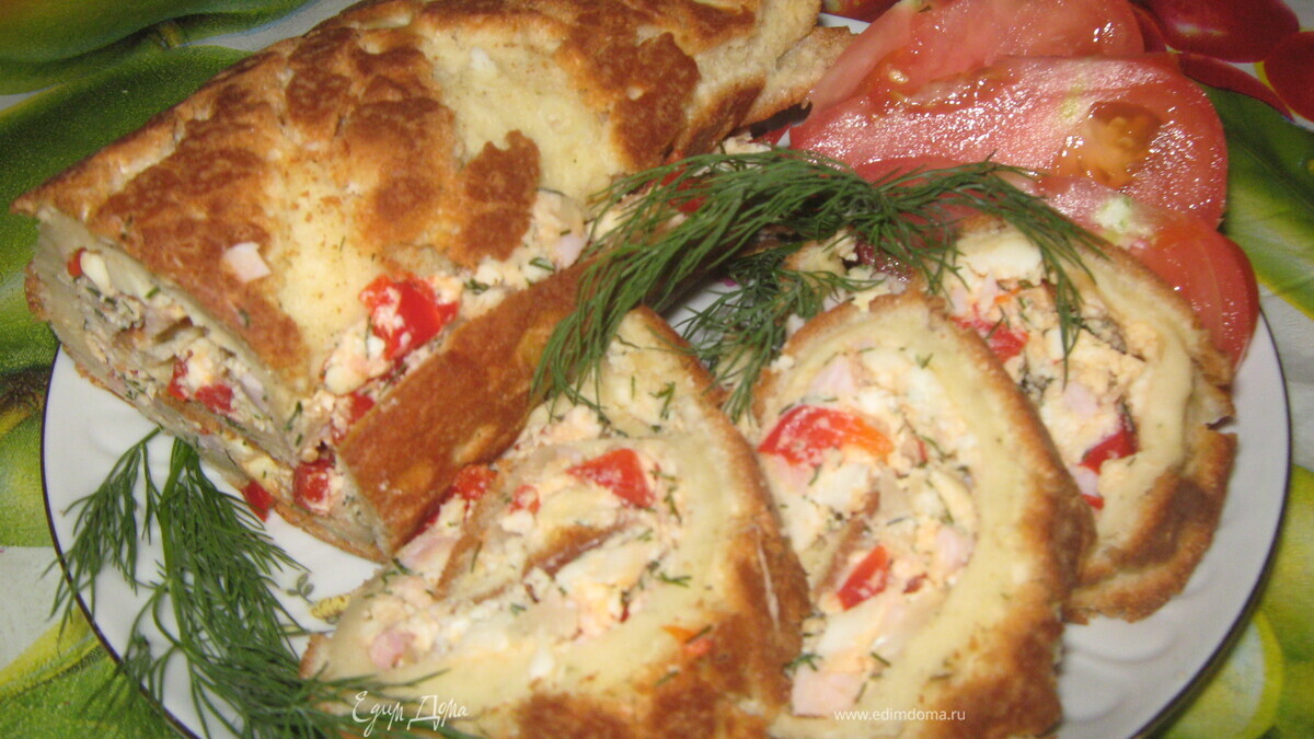 Яичный рулет с ветчиной