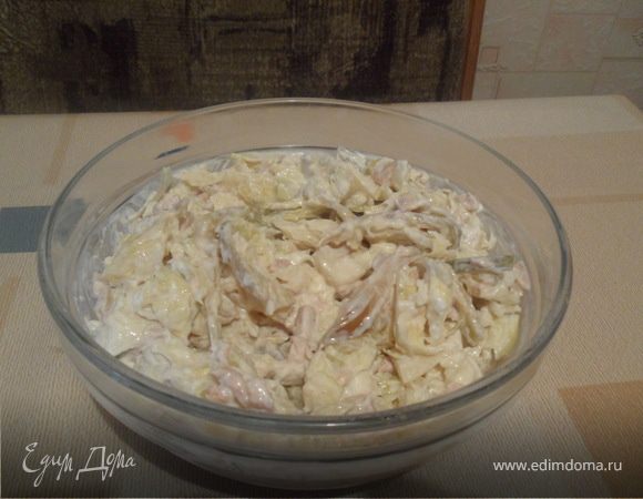 Салат с капустой и печенью трески Салат с капустой и печенью трески