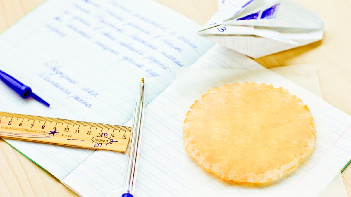 Молочный коржик