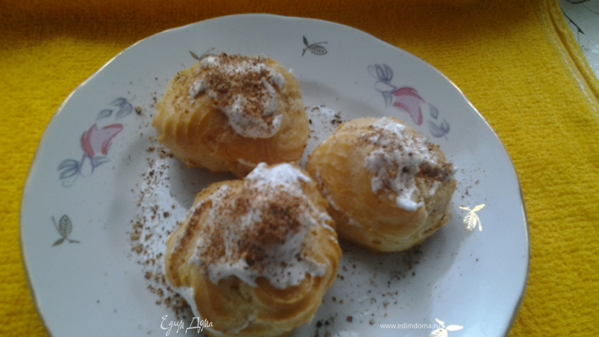 Пирожное "Шу" с белковым заварным кремом