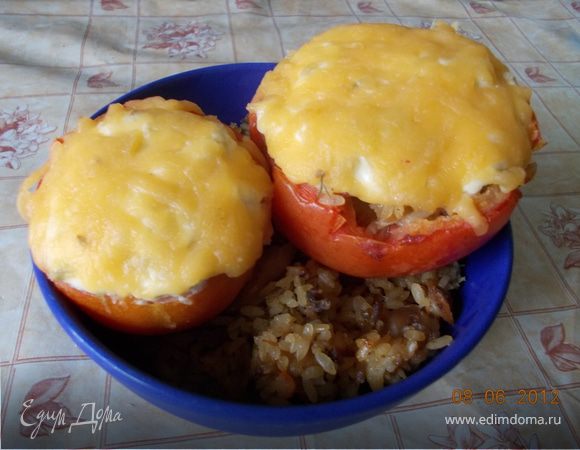 Помидоры, фаршированные курицей и рисом Помидоры, фаршированные курицей и рисом