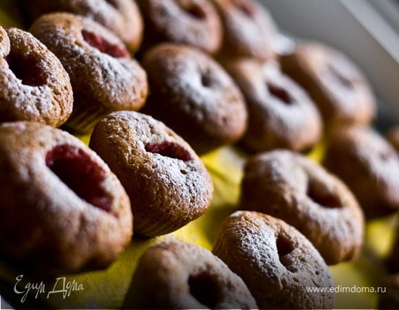 Маффины с клубничным пюре Маффины с клубничным пюре