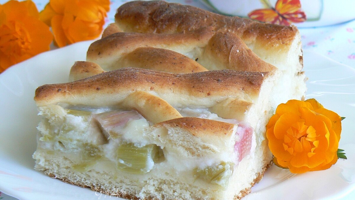 Творожный пирог с ревенем