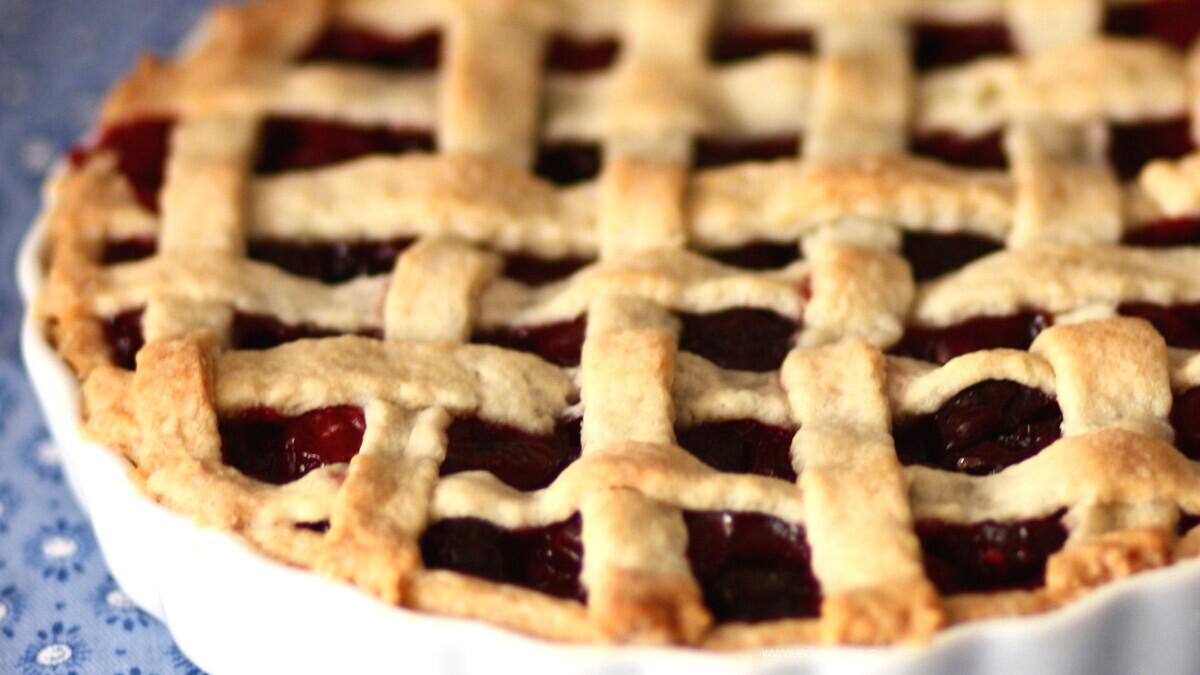 Вишневый пирог "Классика"