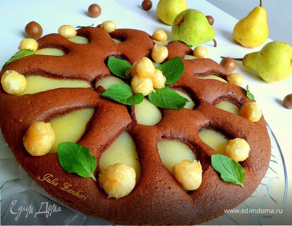 Пирог с грушами и макадамией