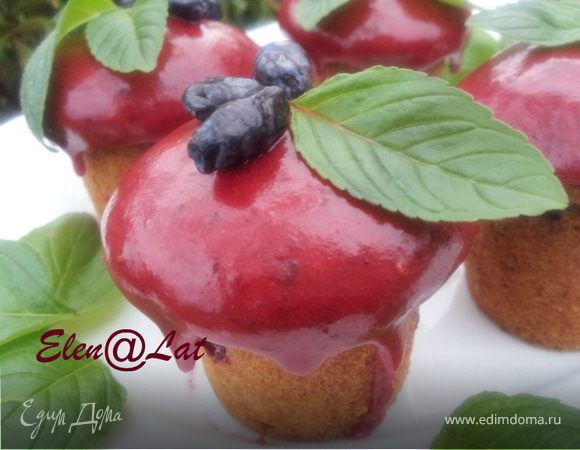 Медовые кексы с жимолостью