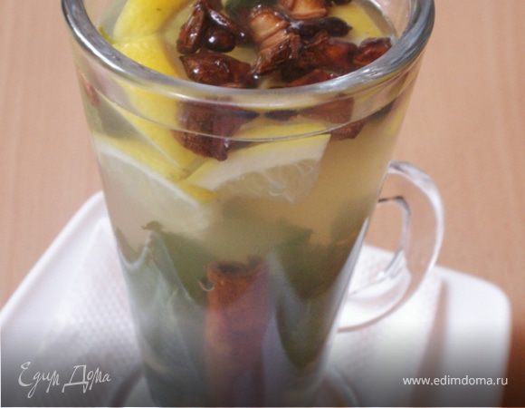 Горячий коктейль "Тодди можжевеловый" Горячий коктейль "Тодди можжевеловый"