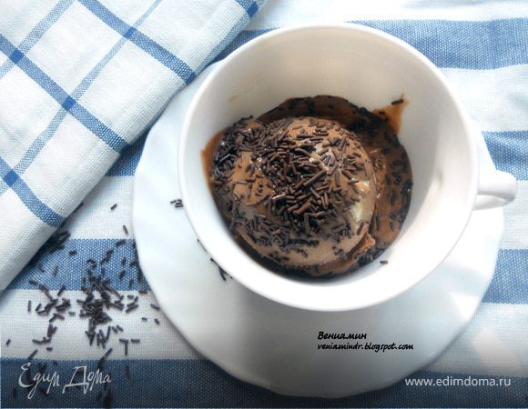 Мороженое "Бригадейро" (с вареной сгущенкой и арахисом) для Алевтины:) 