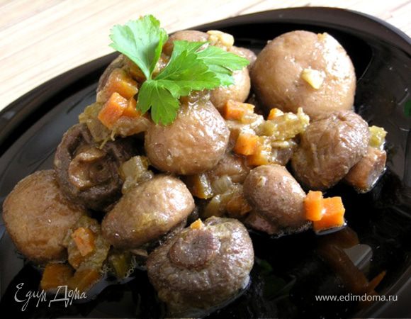 Грибочки в белом вине