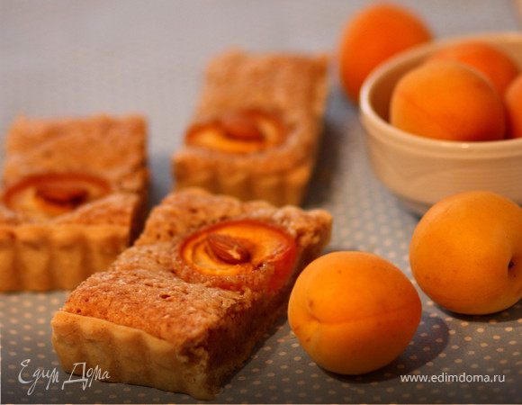 Абрикосовый тарт с миндальным кремом (франжипаном) Абрикосовый тарт с миндальным кремом (франжипаном)