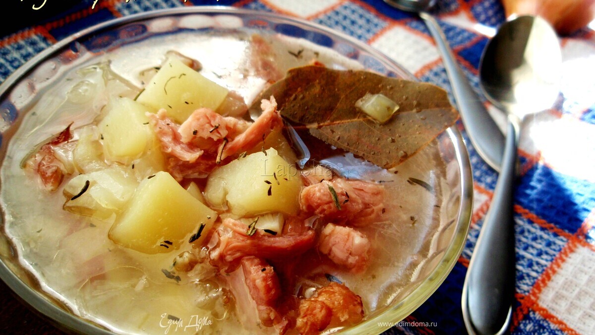 Шотландский луковый суп с копченой свининой