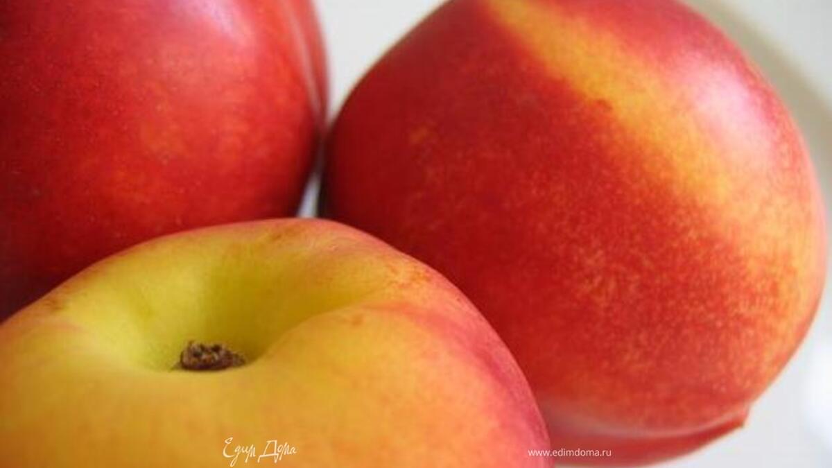 Пюре из морковки с нектаринами