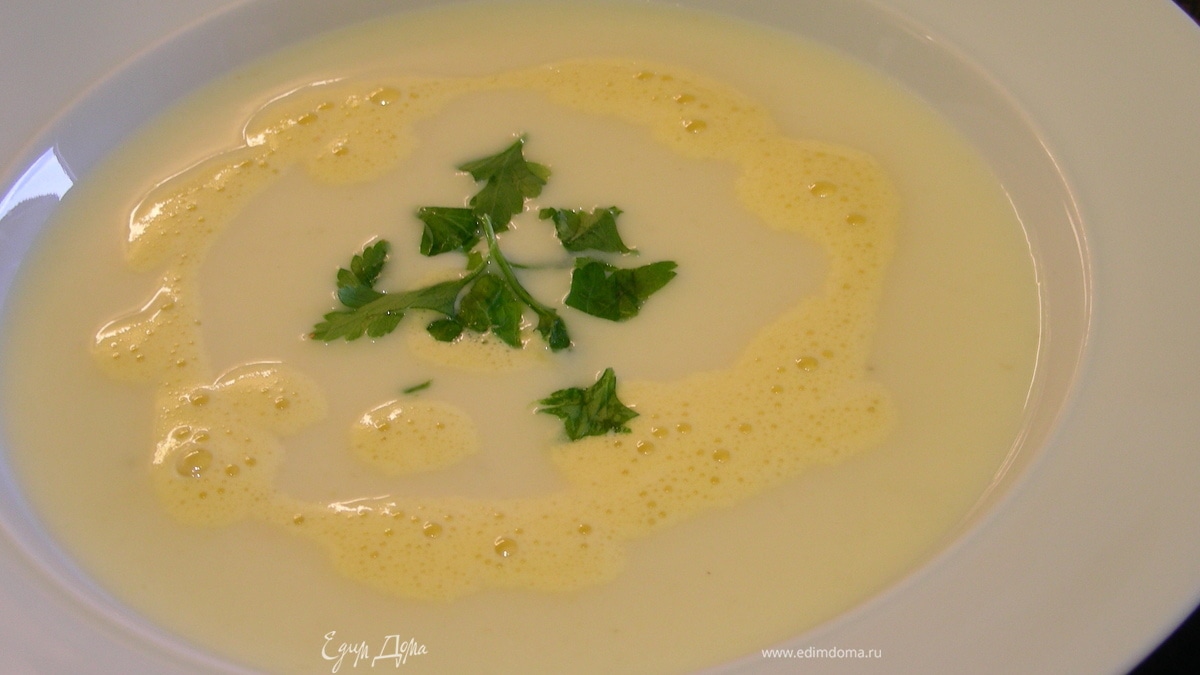 Крем-суп из спаржи с апельсиновой пенкой