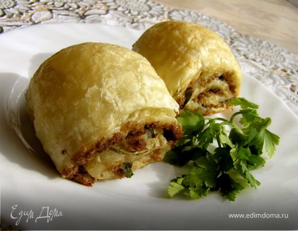 Слоеные рулетики с тунцом и эстрагоном Слоеные рулетики с тунцом и эстрагоном