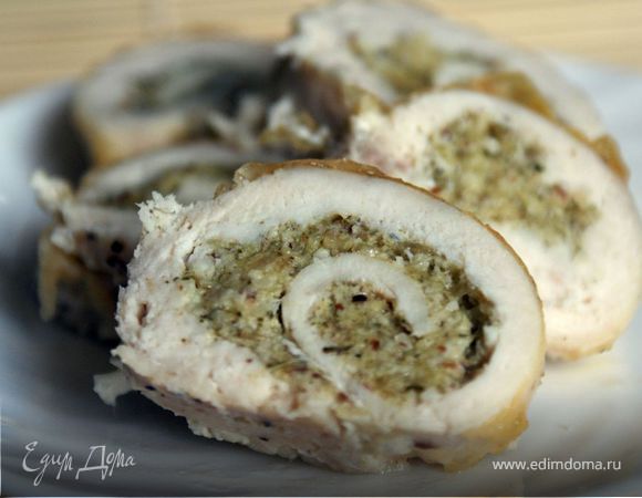 Куриные рулетики с миндально-мятной начинкой Куриные рулетики с миндально-мятной начинкой