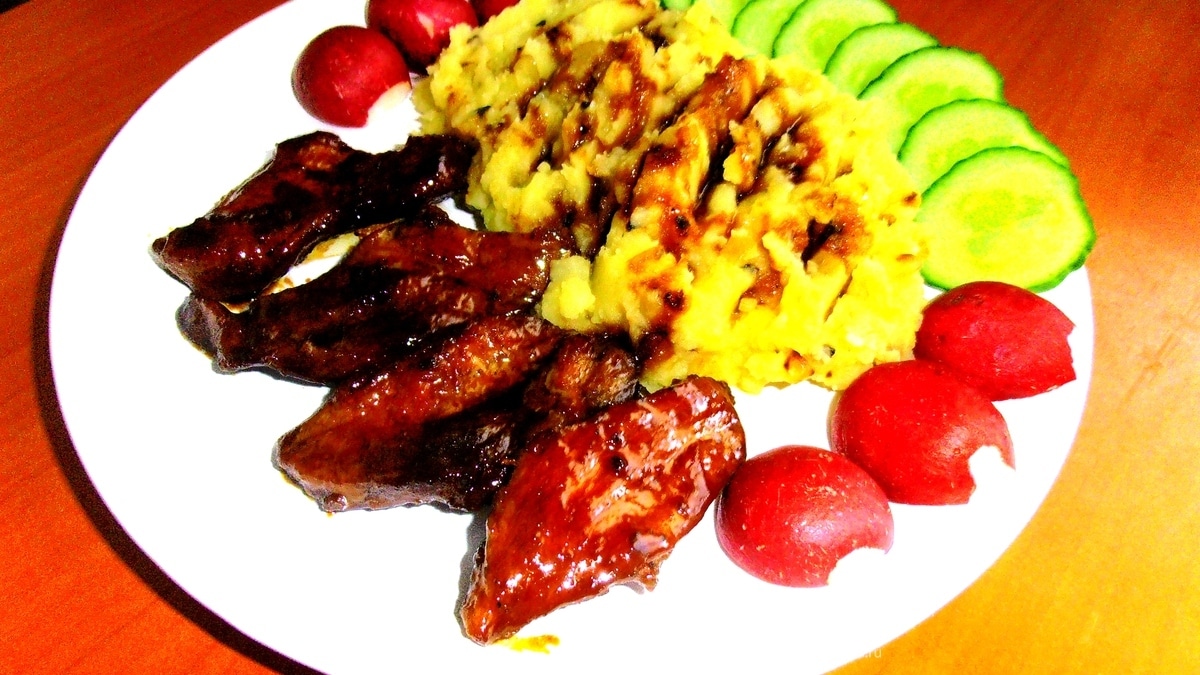 Свинина в соусе из бальзама