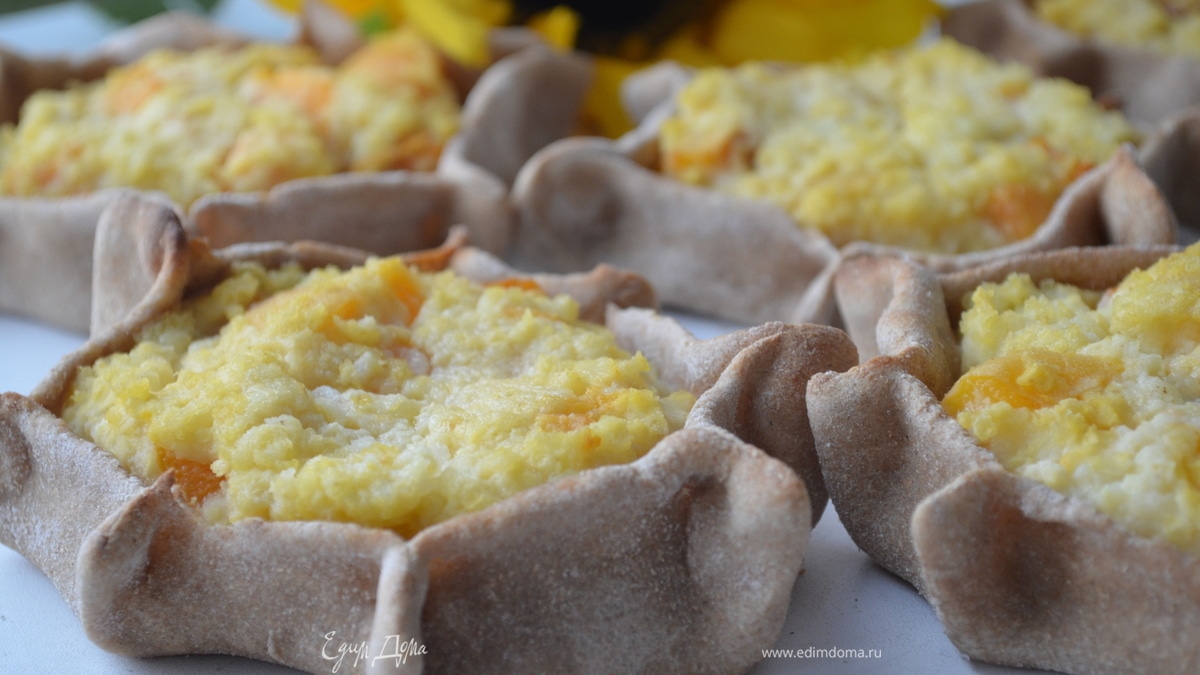 Калитки с пшенной кашей и абрикосами