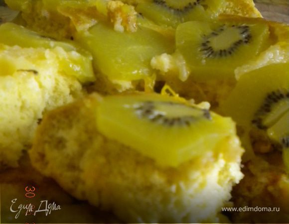 Шарлотка с киви и манго Шарлотка с киви и манго