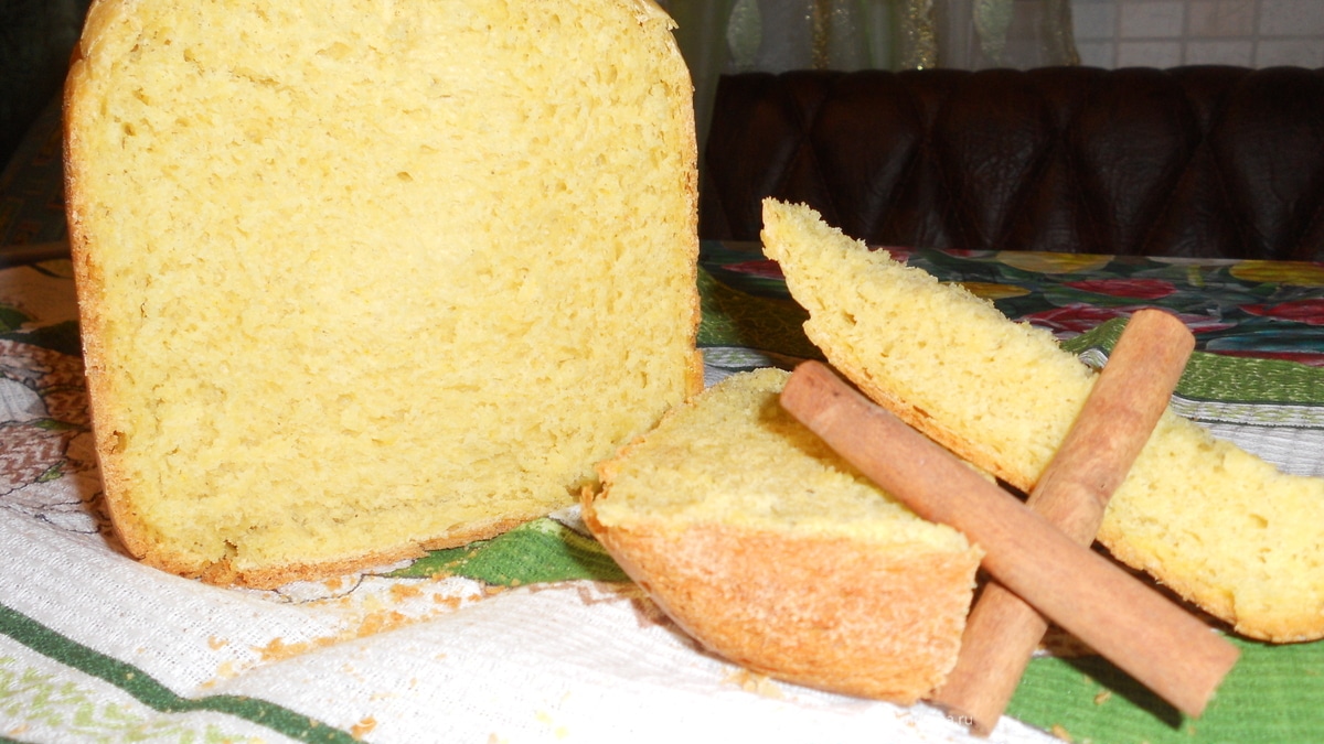 Шафрановый хлеб с корицей