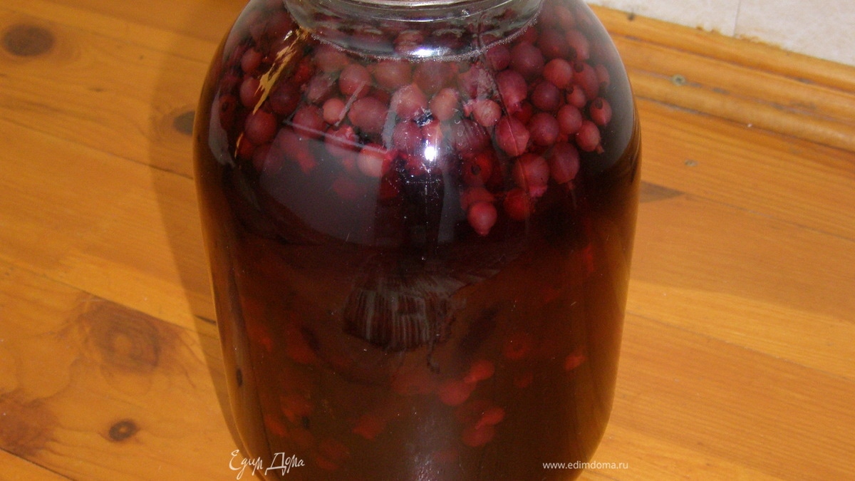 Компот из черной смородины