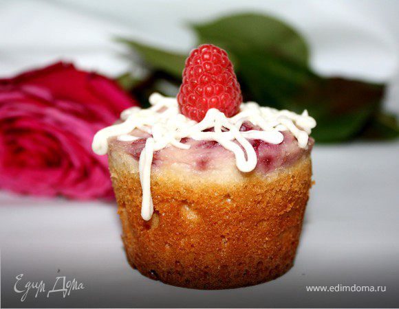Творожные маффины с малиной