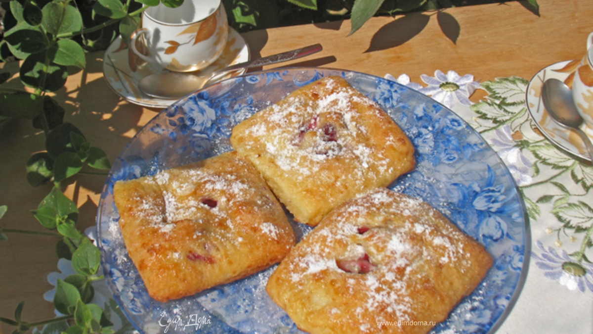 Творожные пирожные с вишней