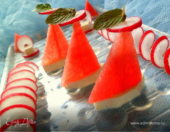 Салат "Алые паруса"