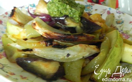 Рецепт Салат из запеченных овощей с соусом песто