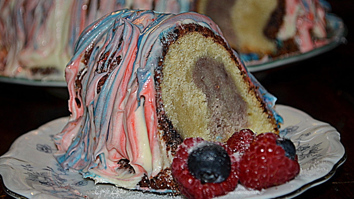 Праздничный фунтовый кекс