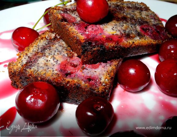 Маковый кекс с вишней и розмарином