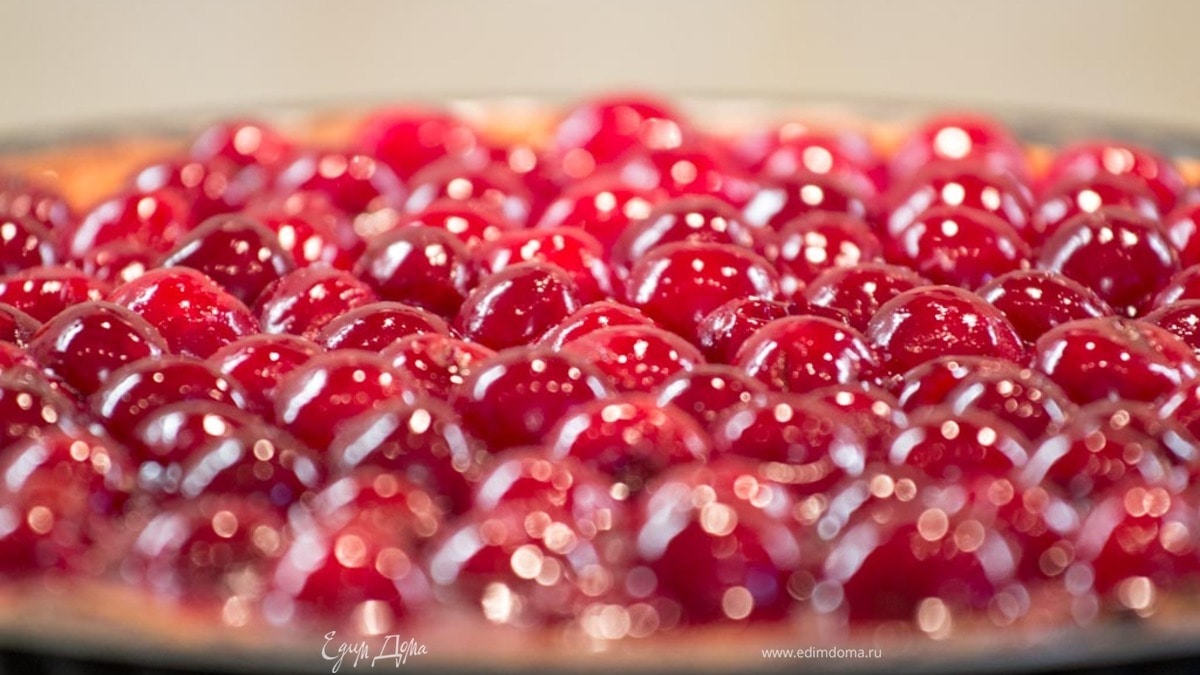 Тирольский пирог с вишней